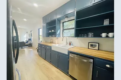 1403 Newfield Lane, Austin, TX 78703 - Photo 10