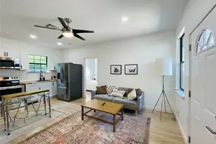 1403 Newfield Ln, Austin, TX 78703 - Photo 26