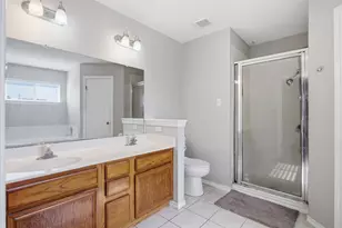 2106 Logan Dr, Round Rock, TX 78664 - Photo 10