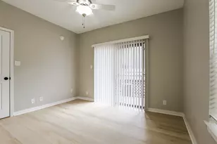 203 E 31st St, Austin, TX 78705 - Photo 24