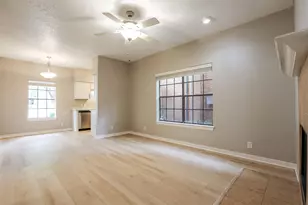 203 E 31st St, Austin, TX 78705 - Photo 4