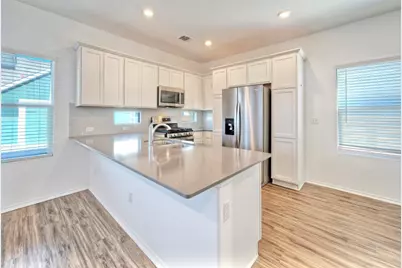 201 Rioja, Kyle, TX 78640 - Photo 6