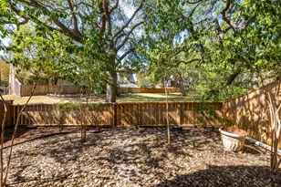 8216 Summer Side Dr, Austin, TX 78759 - Photo 24