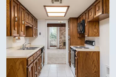 8216 Summer Side Drive, Austin, TX 78759 - Photo 14