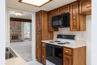 8216 Summer Side Drive, Austin, TX 78759 - Photo 12