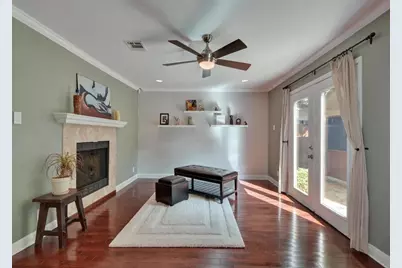 610 W North Loop Boulevard, Austin, TX 78751 - Photo 14