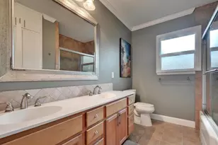 610 W N Loop Blvd, Austin, TX 78751 - Photo 18