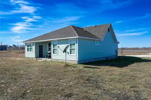 1351 Co Rd 419, Taylor, TX 76574 - Photo 6