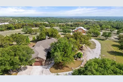 101 Crooked Oak Lane, Round Mountain, TX 78663 - Photo 38