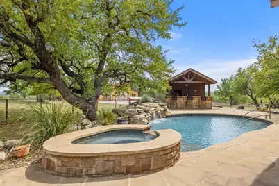 101 Crooked Oak Lane, Round Mountain, TX 78663 - Photo 12