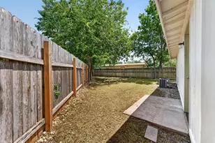 7711 Watson St, Austin, TX 78757 - Photo 20