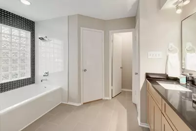 10401 Tweedsmuir Drive, Austin, TX 78750 - Photo 24