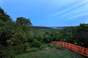 10401 Tweedsmuir Dr, Austin, TX 78750 - Photo 38