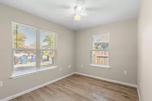 7307 Thannas Way, Austin, TX 78744 - Photo 10