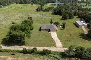 1504 Co Rd 459, Thorndale, TX 76577 - Photo 1