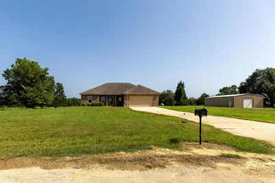 1504 County Road 459, Thorndale, TX 76577 - Photo 2