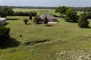 1504 Co Rd 459, Thorndale, TX 76577 - Photo 26