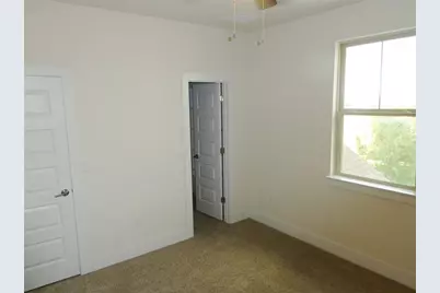 8201 Greyhawk Cove, Austin, TX 78744 - Photo 20