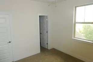 8201 Greyhawk Cv, Austin, TX 78744 - Photo 20