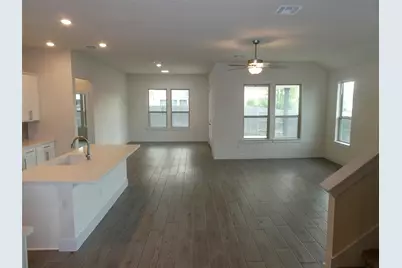 8201 Greyhawk Cove, Austin, TX 78744 - Photo 4