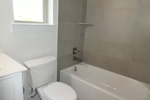 8201 Greyhawk Cv, Austin, TX 78744 - Photo 22