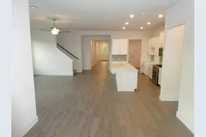 8201 Greyhawk Cove, Austin, TX 78744 - Photo 2