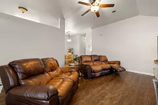 2910 Whisper Oaks Ln, Georgetown, TX 78628 - Photo 8