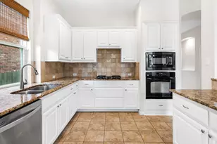 2705 Golden Gate Park, Austin, TX 78732 - Photo 4