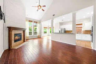 2705 Golden Gate Park, Austin, TX 78732 - Photo 2