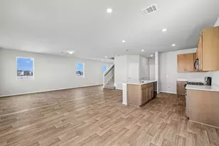 128 Honeybee Ln, Elgin, TX 78621 - Photo 10