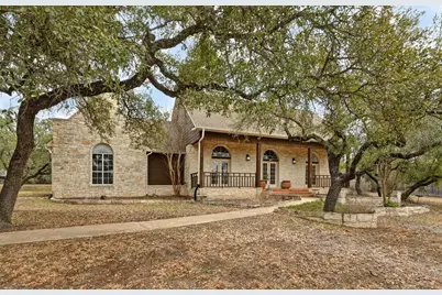 140 Barton Ranch Circle, Dripping Springs, TX 78620 - Photo 4