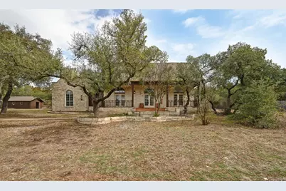 140 Barton Ranch Circle, Dripping Springs, TX 78620 - Photo 2