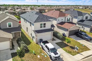 351 Blacktail Dr, New Braunfels, TX 78130 - Photo 4