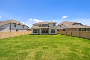 225 Pacific Grove Cir, Liberty Hill, TX 78642 - Photo 36