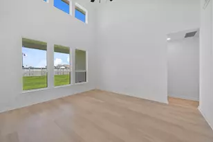 225 Pacific Grove Cir, Liberty Hill, TX 78642 - Photo 16