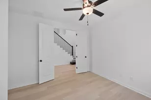 225 Pacific Grove Cir, Liberty Hill, TX 78642 - Photo 32