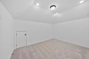225 Pacific Grove Cir, Liberty Hill, TX 78642 - Photo 28