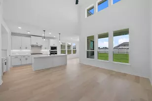 225 Pacific Grove Cir, Liberty Hill, TX 78642 - Photo 18