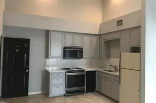 502 W 17th St, Austin, TX 78701 - Photo 4