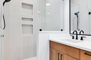 1407 Greenwood Ave, Austin, TX 78721 - Photo 14