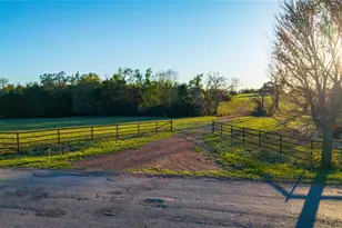 1700 Co Rd 216, Giddings, TX 78942 - Photo 1