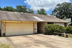 906 Acorn Oaks Dr, Austin, TX 78745 - Photo 2
