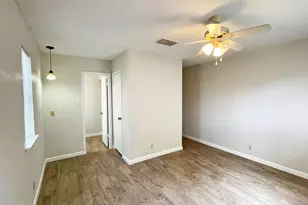 906 Acorn Oaks Dr, Austin, TX 78745 - Photo 8