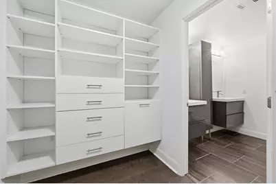 910 E 54th Street, Austin, TX 78751 - Photo 14