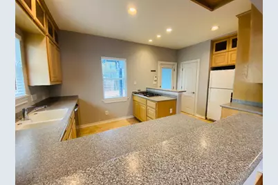 404 E 35th Street E #A, Austin, TX 78705 - Photo 10