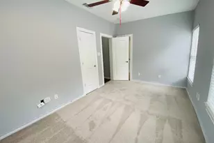 404 E 35th Street E, Austin, TX 78705 - Photo 32