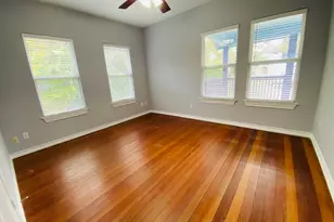 404 E 35th Street E, Austin, TX 78705 - Photo 18