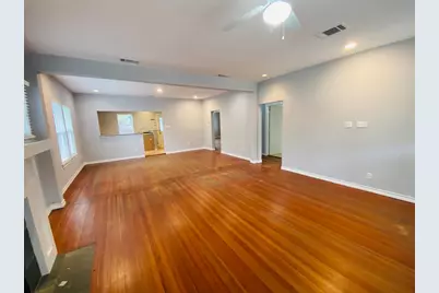 404 E 35th Street E #A, Austin, TX 78705 - Photo 6