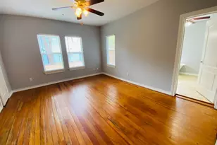 404 E 35th Street E, Austin, TX 78705 - Photo 26