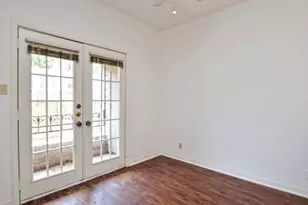 2216 San Gabriel St, Austin, TX 78705 - Photo 4